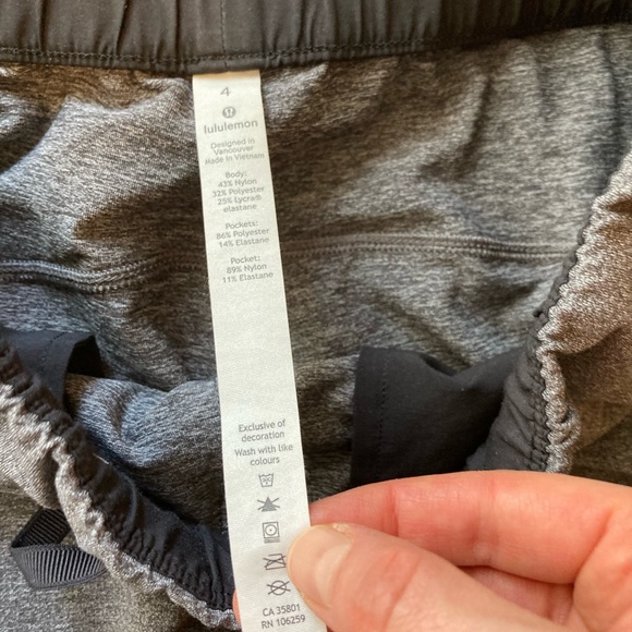 EUC Lululemon On The Fly Luxtreme Pant size 4 - Picture 3 of 8